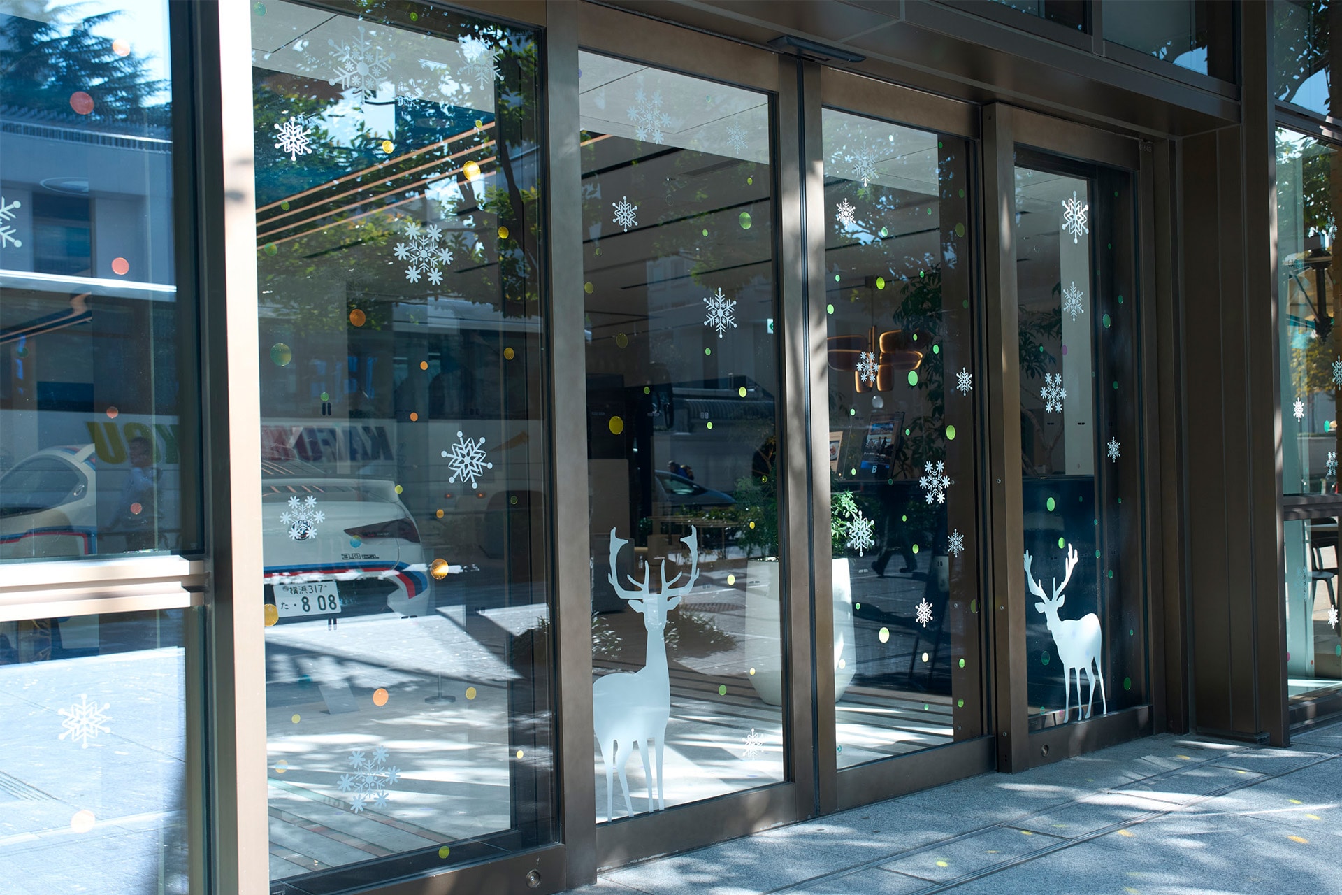 大切な相棒と、『FREUDE by BMW』でクリスマスのひとときを