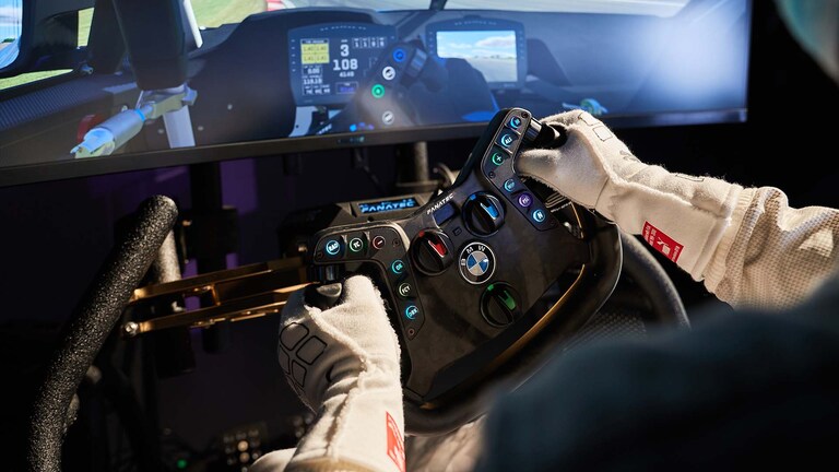 Sim Racing | BMW.com