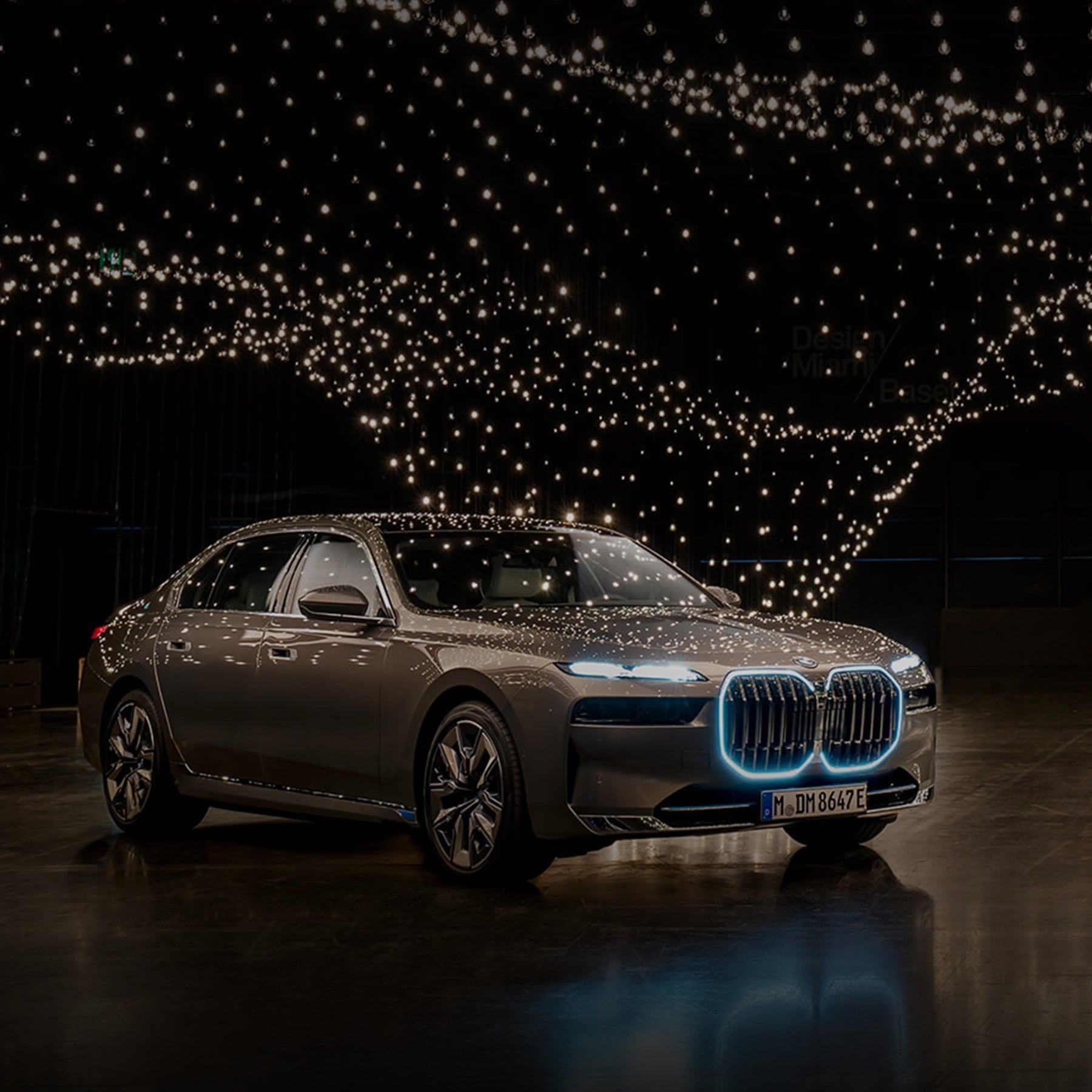 目に見えないものを見えるように