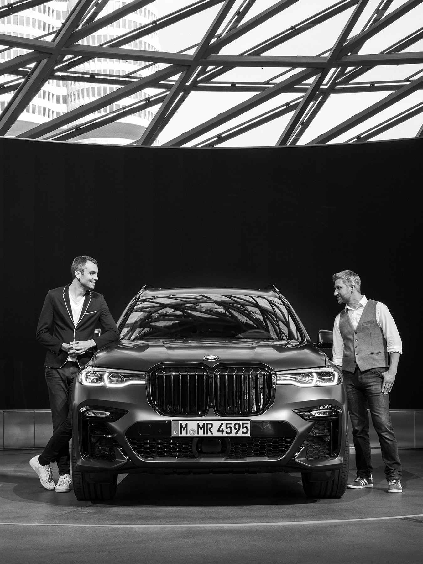 BMW X7 Dark Shadow Edition